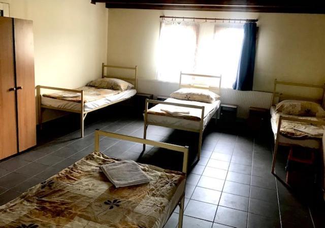 Convoy Panzio Bed & Breakfast Szajol Luaran gambar